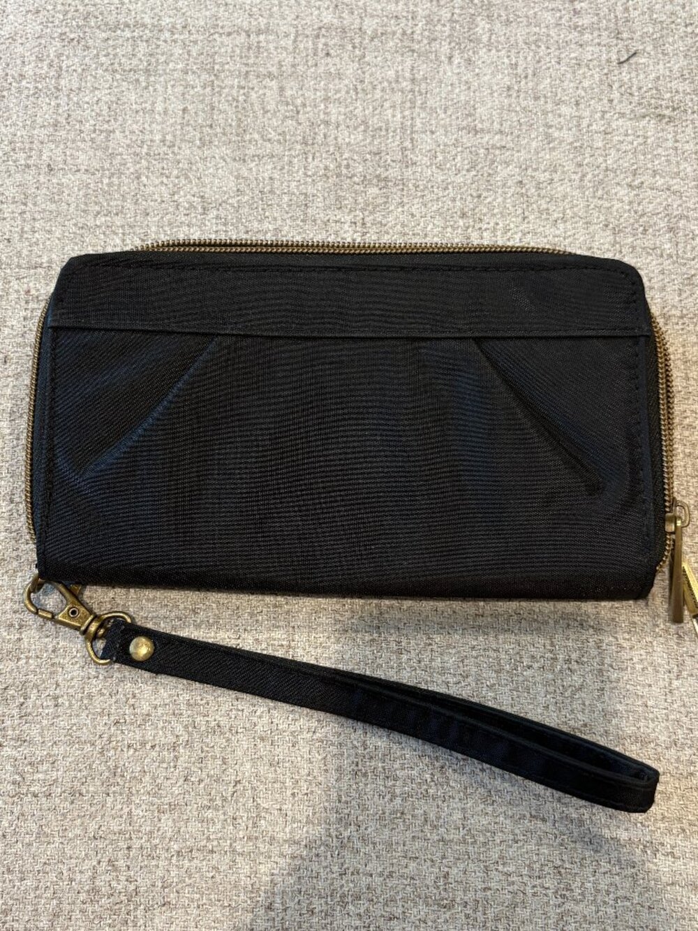 Travelon Black RFID Blocking Double Zip Wallet